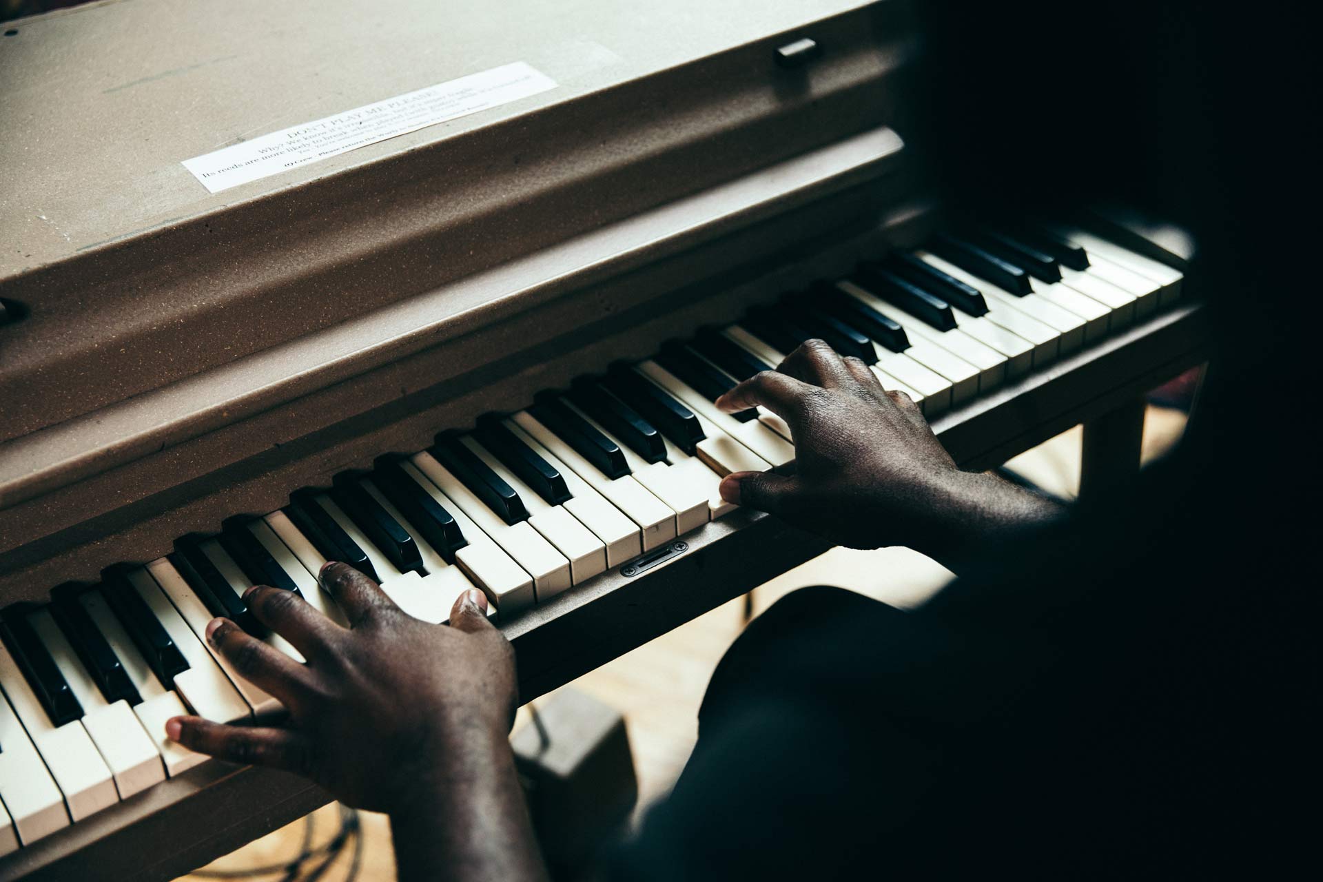 a chord piano