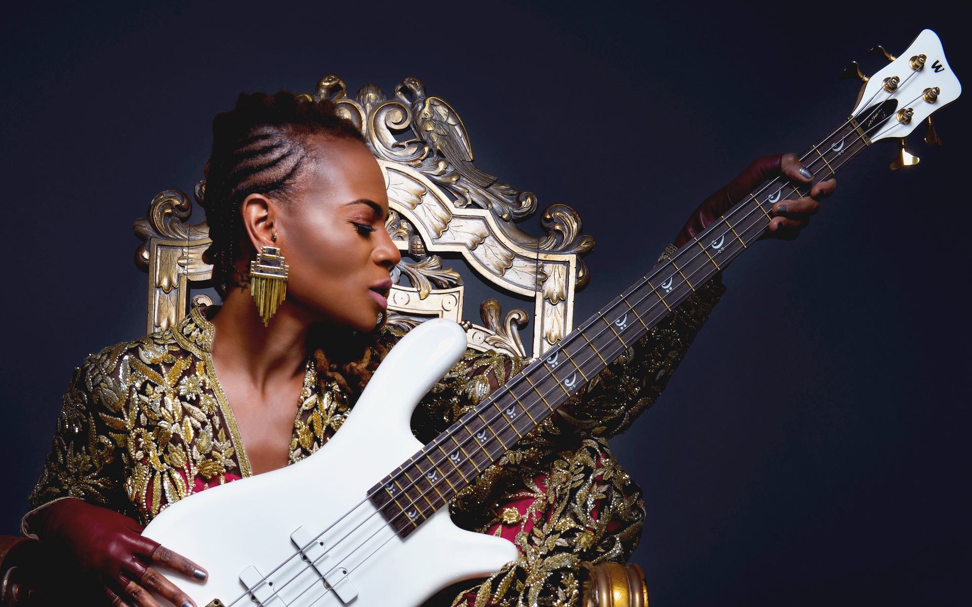Divinity Roxx on Playing Bass with Beyoncé and Victor Wooten – Berklee  Online Take Note