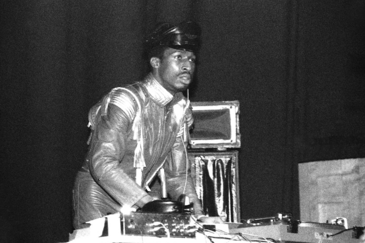 1977